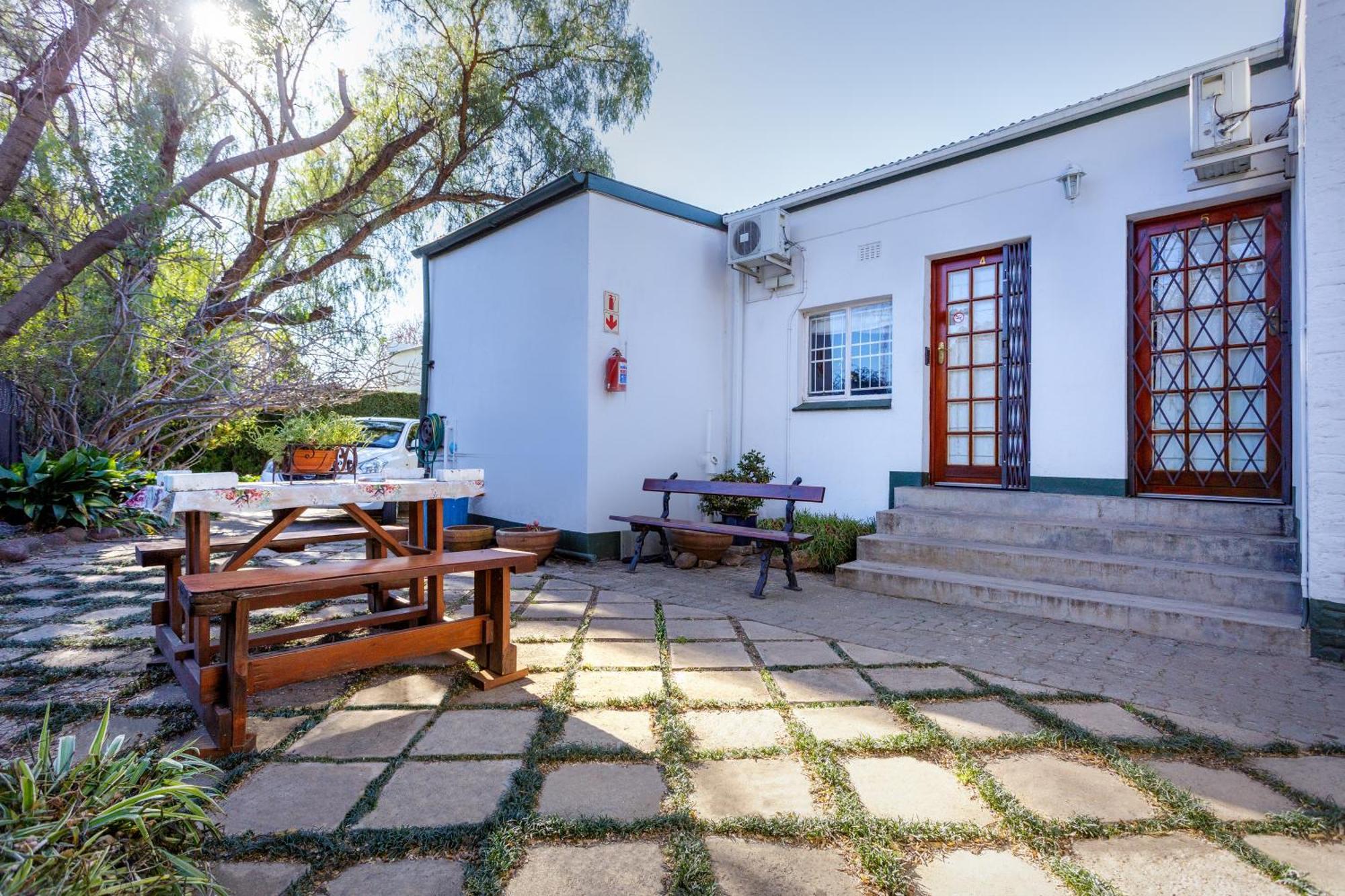 Horse And Mill Guesthouse 콜스버그 외부 사진