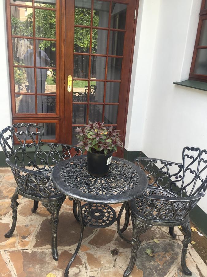 Horse And Mill Guesthouse 콜스버그 외부 사진